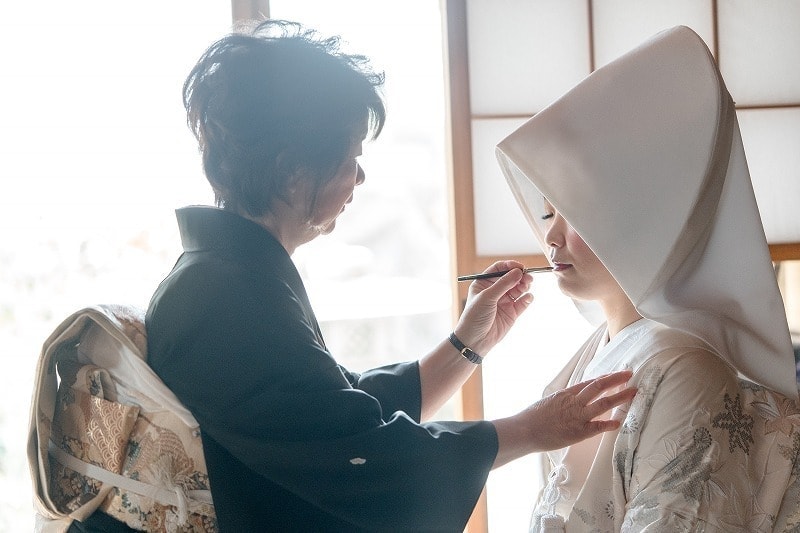 自宅　花嫁　紅引き